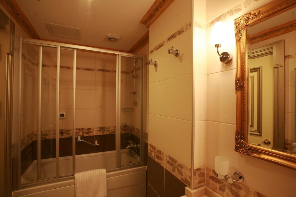 Maywood Hotel Istanboel